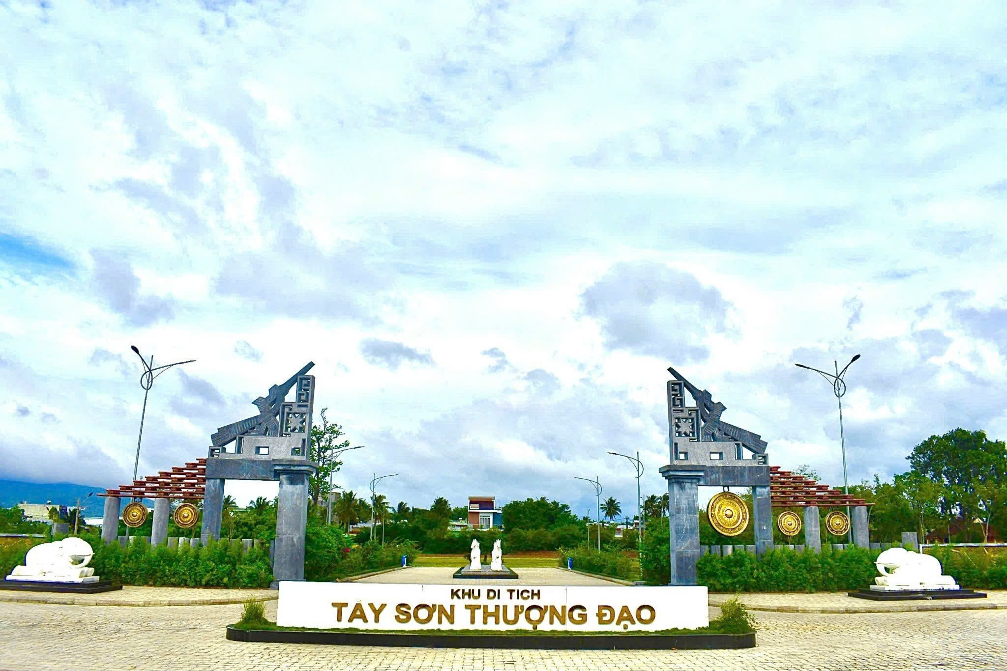 1-tay-son-thuong-dao-1758250629.jpg