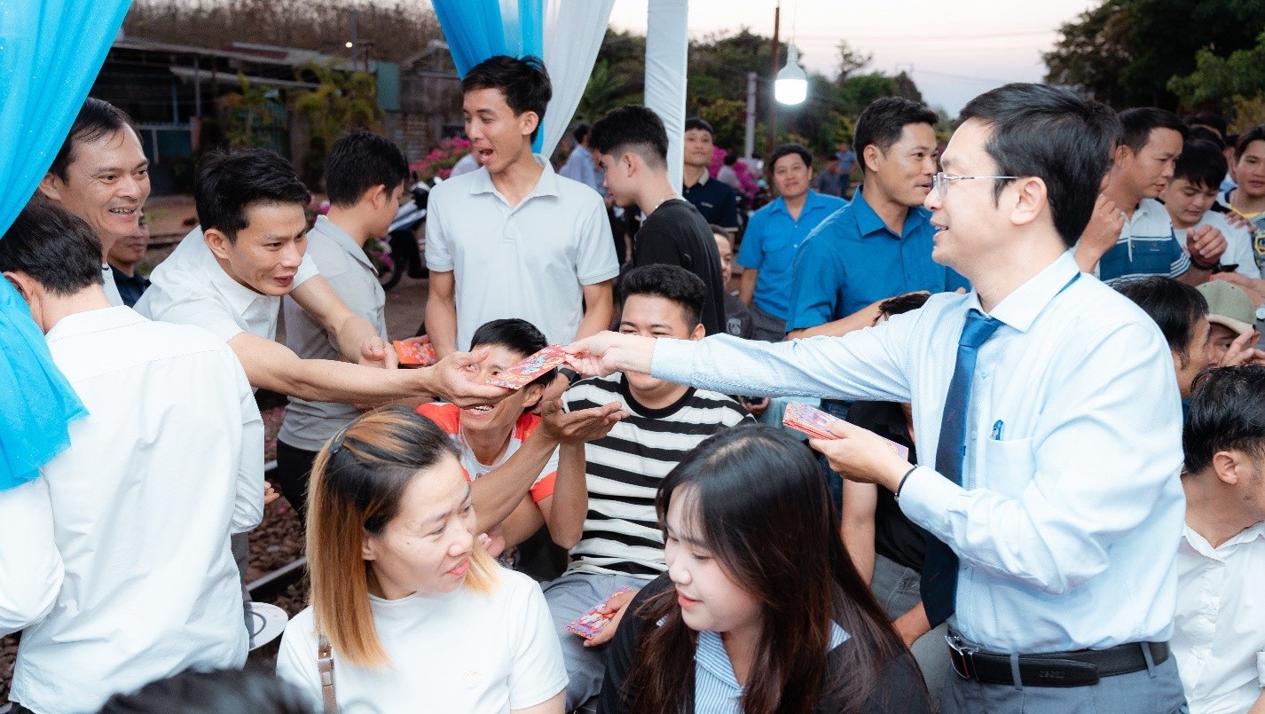 Chi nhánh KTĐS Sài Gòn tổ chức nhiều hoạt động vui Xuân, động viên NLĐ trong dịp Tết