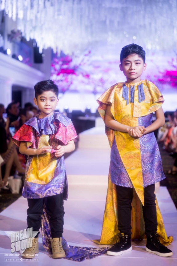 Description: mâu-nhi