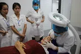 Bùng nổ xu hướng học và làm ngành Da liễu