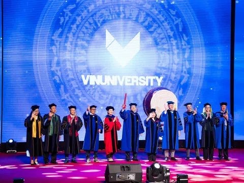 Vinuni khai giảng khoá 6, ra mắt tân Hiệu trưởng và dàn lãnh đạo tinh hoa