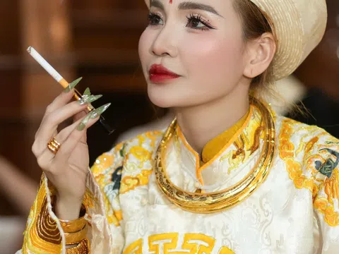 Đồng thầy Đinh Thị Thanh Thảo: Khát vọng thuần khiết và hành trình "Gìn ngọc giữ vàng" di sản Tín ngưỡng thờ Mẫu