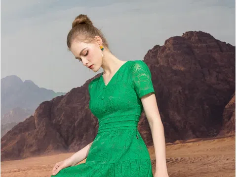 Biến hóa nàng thơ mùa hè cùng gam màu xanh dịu mát