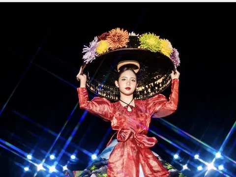 Mẫu nhí Vũ Tuệ Lâm trình diễn toả sáng với thiết kế độc đáo tại sự kiện “9 Fashion Show”