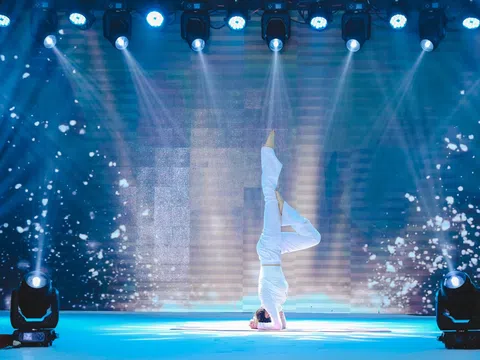 Xúc động tiết mục Yoga của Thí sinh Ngô Thị Quỳnh Phương trong đêm thi tài năng Hoa hậu Doanh nhân Thời đại 2023