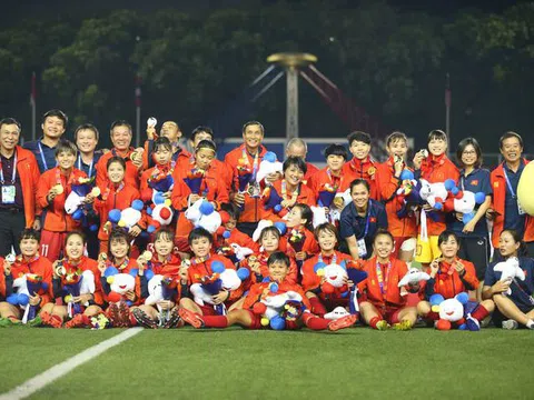 Đội tuyển nữ Việt Nam vô địch SEA Games 30: Nước mắt, nụ cười, khát vọng