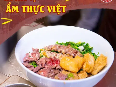 Bún riêu hải sản Vương Thủy đúng vị, thơm ngon.