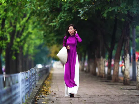 NGẪM VỀ TÀ ÁO DÀI TÍM HUẾ