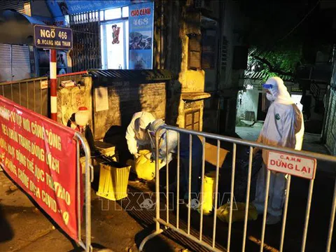 Hà Nội phong tỏa ngõ 466 phố Hoàng Hoa Thám và khu vực lân cận
