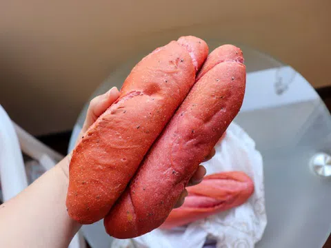 Bánh mì thanh long lên báo nước ngoài: Việt Nam thích nghi sáng tạo với Covid-19