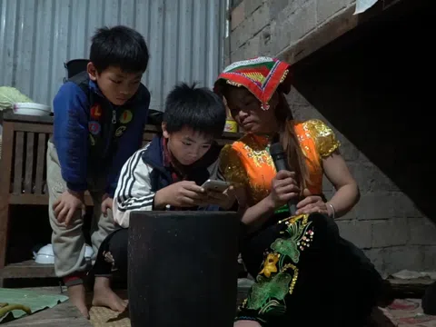 Đóa hoa xứ Mường tỏa hương nơi bản Thái